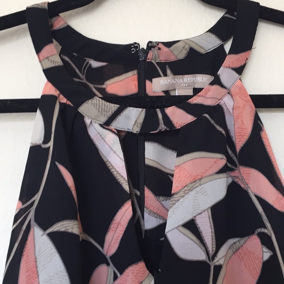 Banana Republic Leaf Print Top - Picture 2 of 6